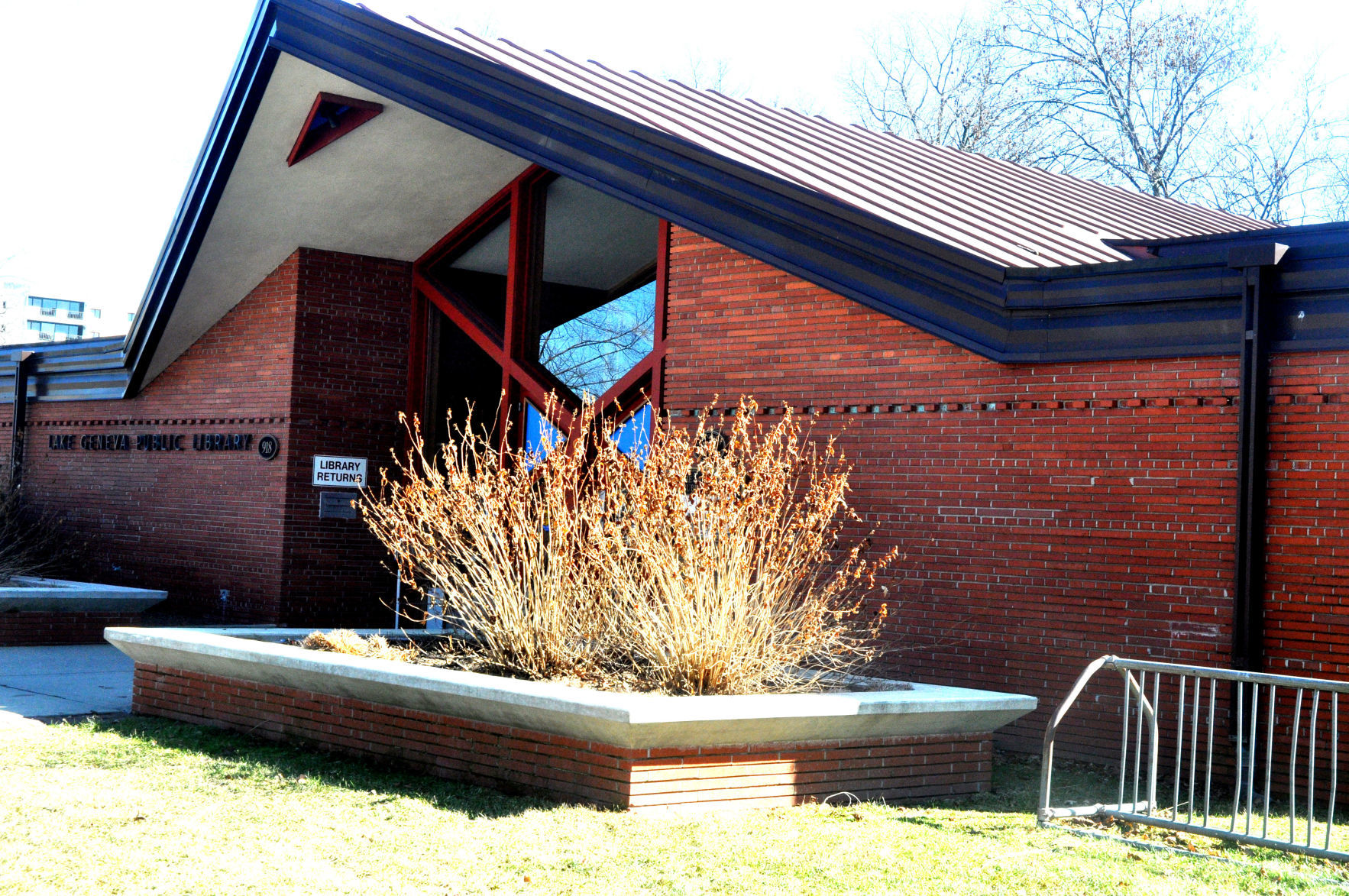 Looking to take out of book, magazine or movie Lake Geneva Public Library